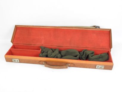 Boite à cartouches en cuir et boite à fusil...
