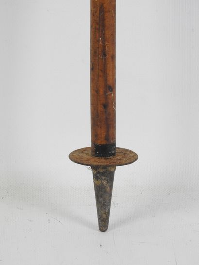 Siège de battue pliant. L.90 cm. Usures