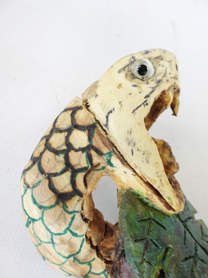 Canne motif serpent en bois sculpté et coloré....
