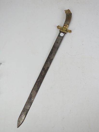 Couteau de vènerie, fusée en bois de cerf,...