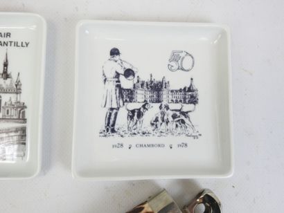 DEUX VIDE-POCHES en porcelaine Game Fair...