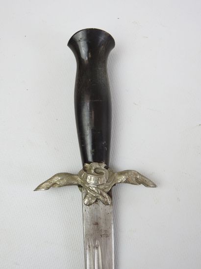 Couteau de vénerie, fusée en corne, garde...