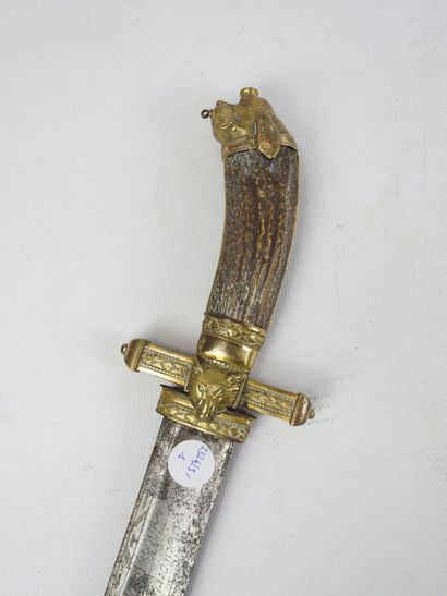 Couteau de vènerie, fusée en bois de cerf,...