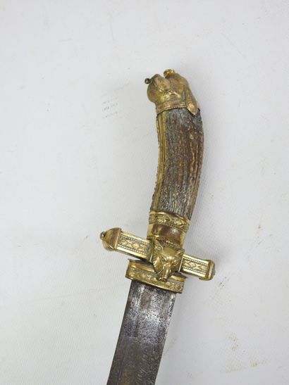 Couteau de vènerie, fusée en bois de cerf,...
