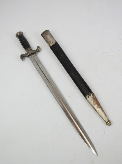 Couteau de vénerie, fusée en corne, garde...