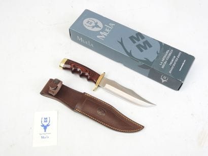 MUELA : Couteau de chasse manche bois. Avec...