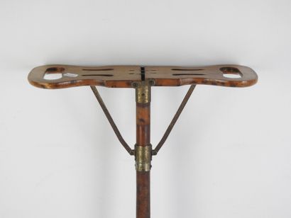 Siège de battue pliant. L.90 cm. Usures