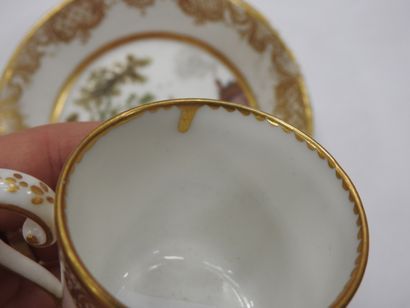 SEVRES : 
Soft-paste porcelain litron beaker...