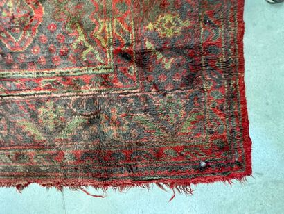 SMYRNE, Turquie: Important tapis en laine...