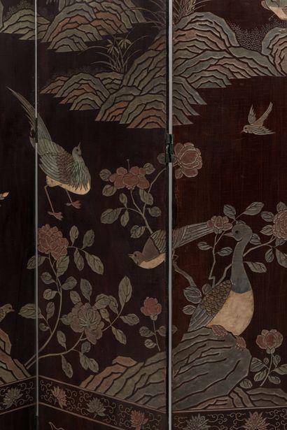 CHINA: Eight-leaf Coromandel lacquer screen...