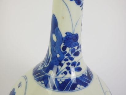 CHINE - Epoque KANGXI (1662 - 1722)
Vase...
