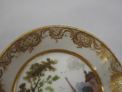 SEVRES : 
Soft-paste porcelain litron beaker...