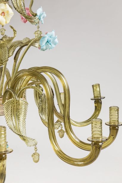 MURANO : IMPORTANT LUSTRE sur deux étages...