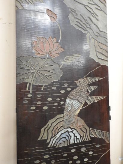 CHINA: Eight-leaf Coromandel lacquer screen...