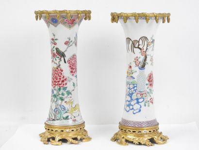 CHINE : Deux vases montés pouvant former...