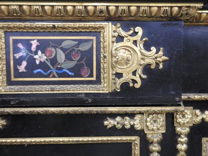 RARE MEUBLE A HAUTEUR D'APPUI en placage...