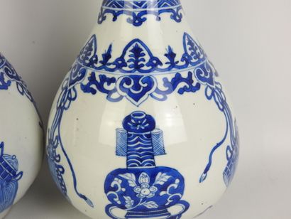 CHINE - Epoque KANGXI (1662 - 1722)
Paire...