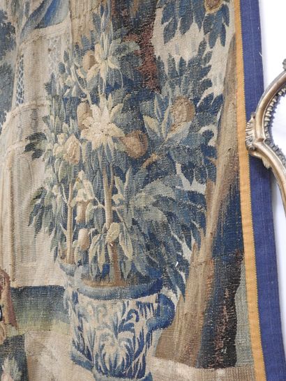 AUBUSSON : Tapisserie en laine à décor d'une...