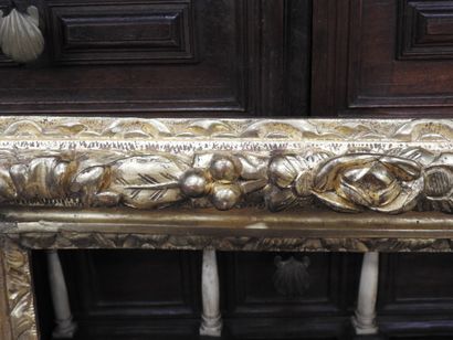 CADRE NU rectangulaire en bois mouluré, sculpté...