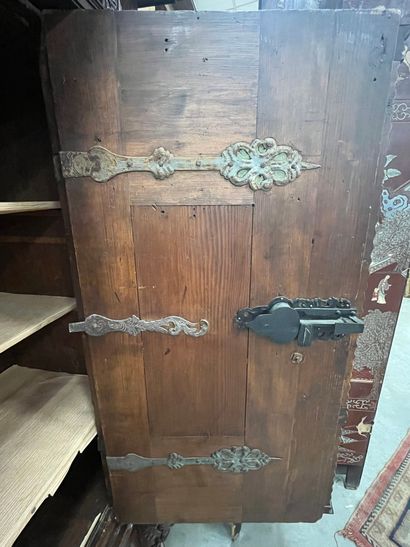 Importante ARMOIRE en bois naturel, bois...