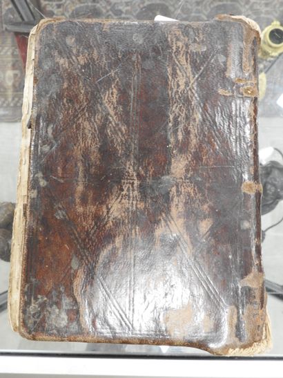 LIVRE MANUSCRIT en calligraphie à l'encre...