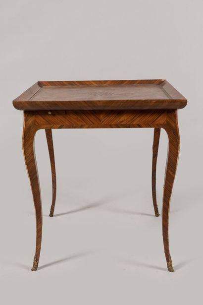 TABLE A JEUX de style Louis XV en bois de...