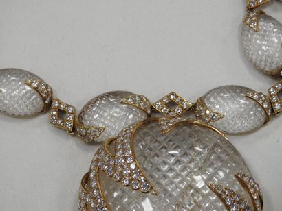 M. GERARD: Necklace in yellow gold 750 thousandths...