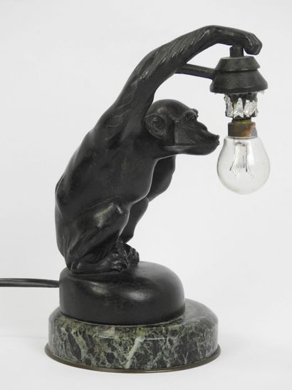 Max LE VERRIER (1891-1973) : Lampe veilleuse...