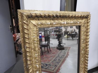 GRAND MIROIR de forme rectangulaire en bois...
