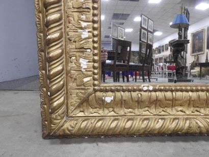 GRAND MIROIR de forme rectangulaire en bois...