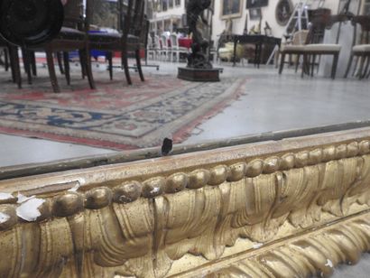 GRAND MIROIR de forme rectangulaire en bois...