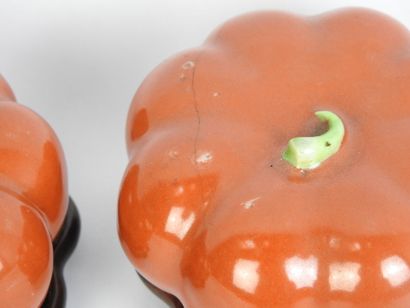 CHINA - 19th century
Pair of tomatoes in...