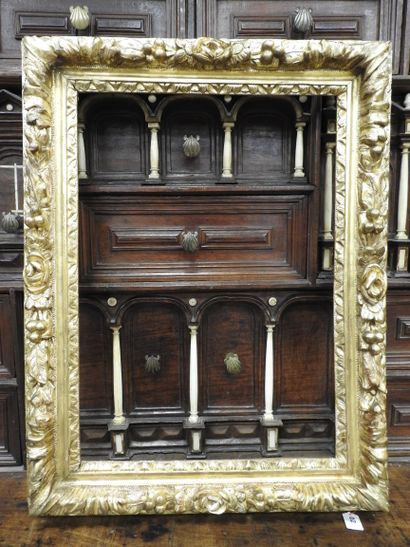 CADRE NU rectangulaire en bois mouluré, sculpté...