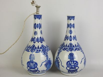 CHINE - Epoque KANGXI (1662 - 1722)
Paire...