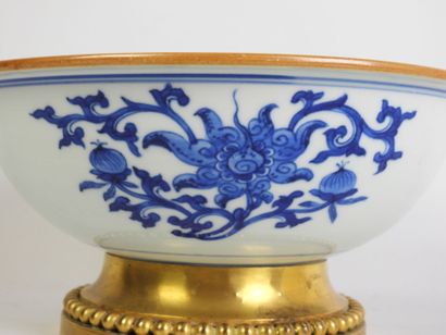CHINA - QIANLONG period (1736 - 1795)
Porcelain...
