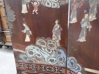 CHINA: Eight-leaf Coromandel lacquer screen...