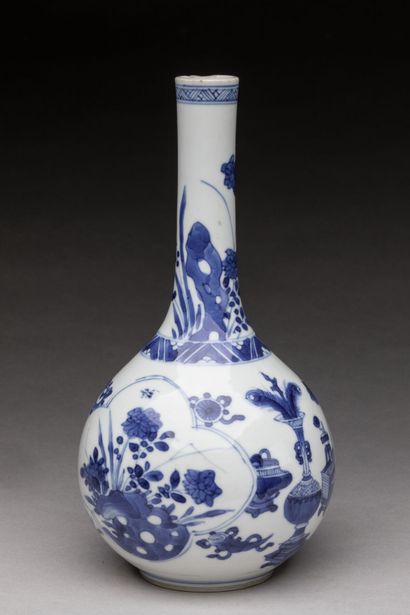 CHINE - Epoque KANGXI (1662 - 1722)
Vase...