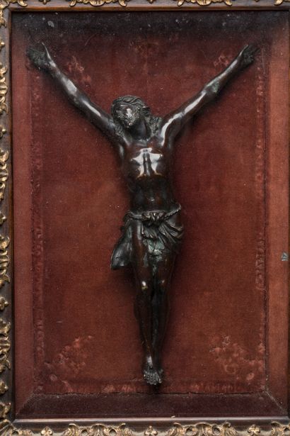 FIGURE en bronze représentant le Christ
Italie,...