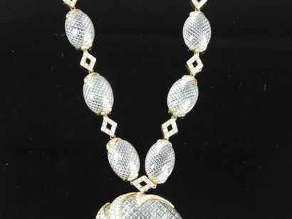 M. GERARD: Necklace in yellow gold 750 thousandths...