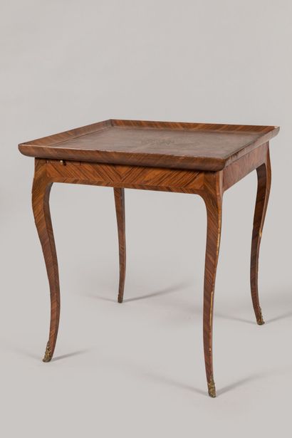 TABLE A JEUX de style Louis XV en bois de...