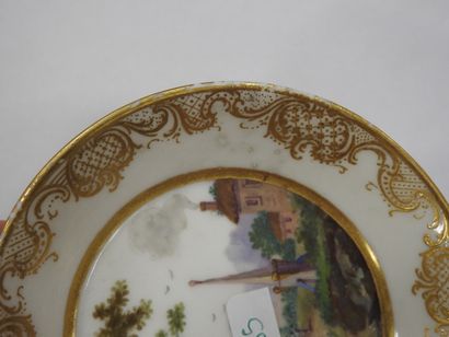 SEVRES : 
Soft-paste porcelain litron beaker...
