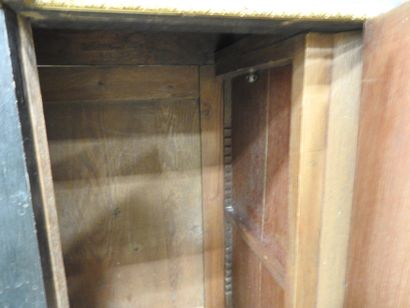 RARE MEUBLE A HAUTEUR D'APPUI en placage...