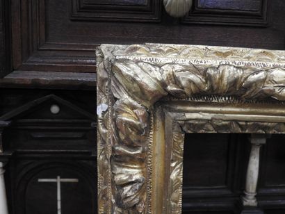 CADRE NU rectangulaire en bois mouluré, sculpté...