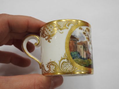 SEVRES : 
Soft-paste porcelain litron beaker...
