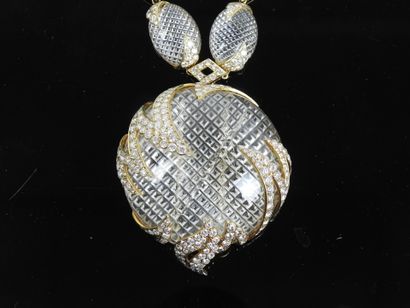M. GERARD: Necklace in yellow gold 750 thousandths...