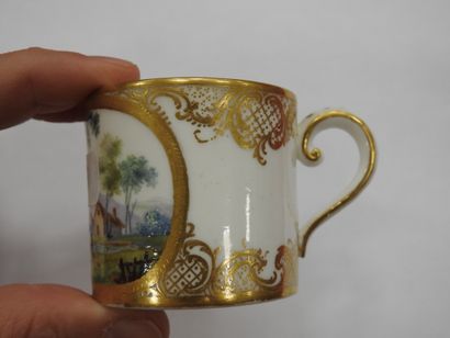 SEVRES : 
Soft-paste porcelain litron beaker...