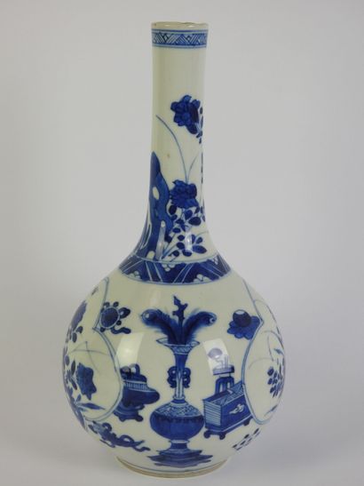 CHINE - Epoque KANGXI (1662 - 1722)
Vase...