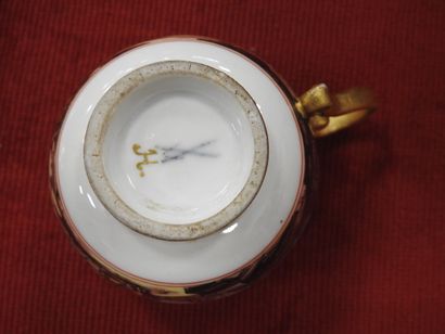 MEISSEN
Porcelain cup and saucer with polychrome...
