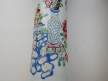CHINE : Deux vases montés pouvant former...