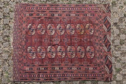 BOUKHARA : Tapis en laine à motifs de guhl....